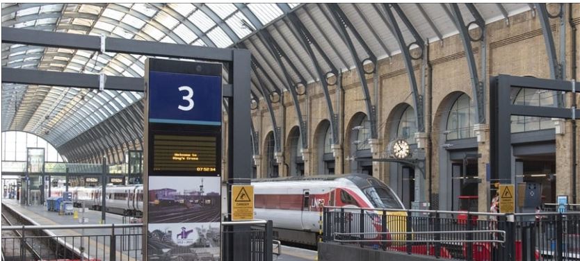 Travel disruption expected in Britain as strike of 40,000 rail workers start
