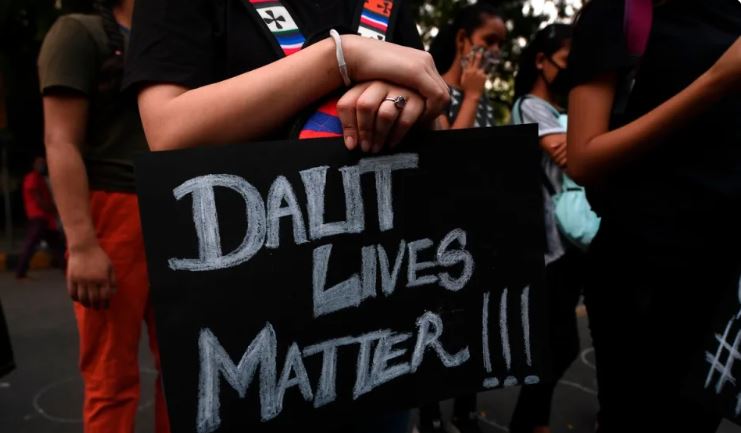 Criminal case filed in India after school makes Dalit pupils clean toilets