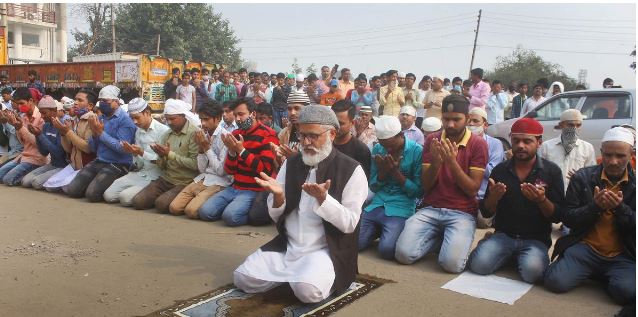 Bajrang Dal halts namaz in Gurugram ground again in India