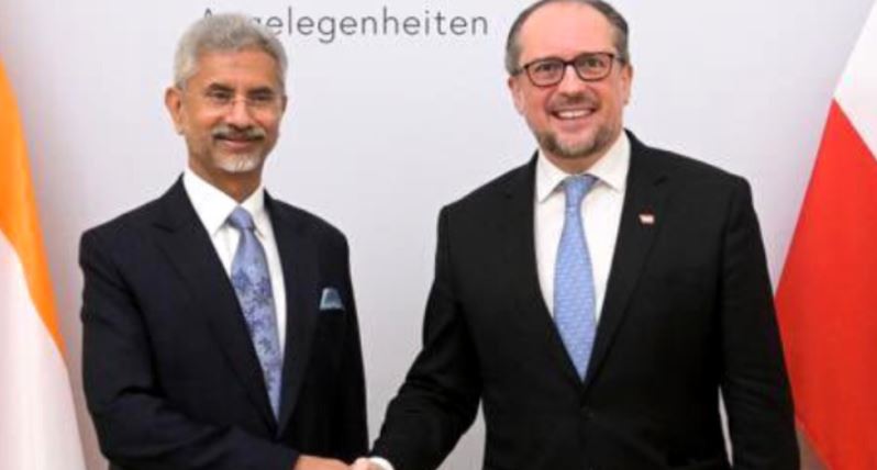 Austria inks accord with India to return 'illegal migrants'
