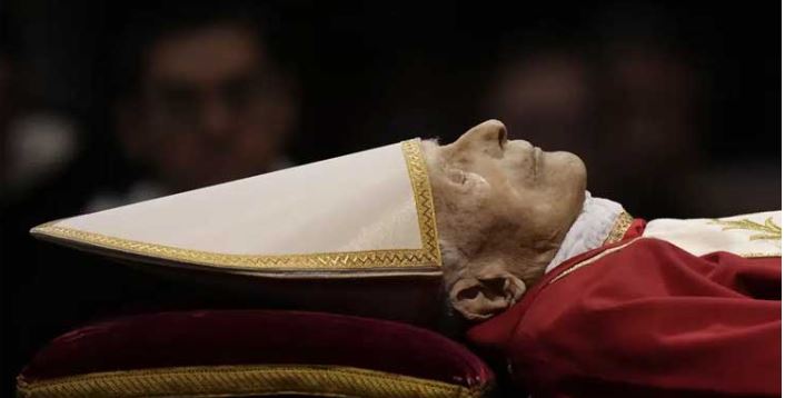 Pope Emeritus Benedict XVI body lying in state at Vatican