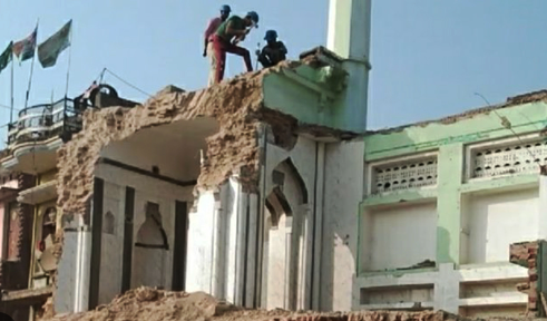Historical mosque demolished in India to 'widen road'