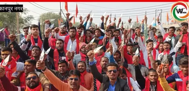 VHP, Bajrang Dal distribute Trishuls to 1,100 youth in Jaipur, call for Hindu Rashtra