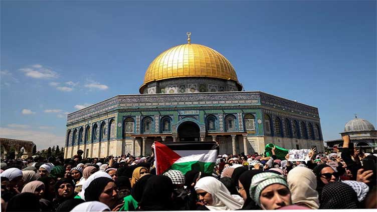 Large crowds for Ramadan prayers at Jerusalem's Al-Aqsa