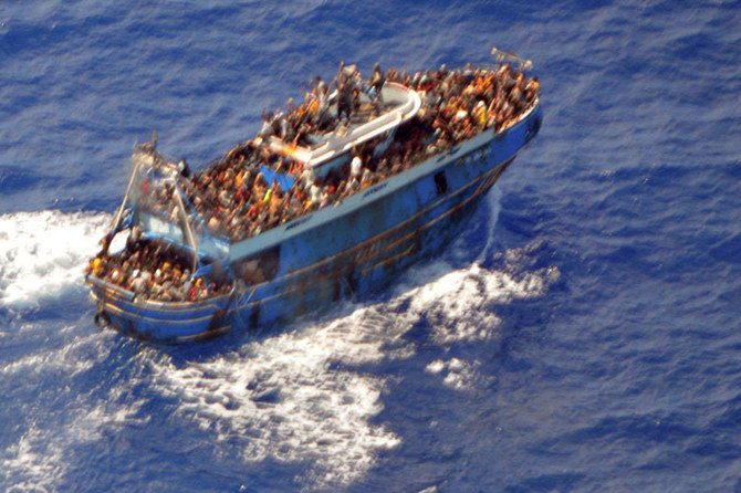 UN human rights chief urges clamp-down on people smugglers after shipwreck